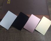 Farbige druckende Metallvisitenkarten, quadratische kundenspezifische Aluminiumvisitenkarte