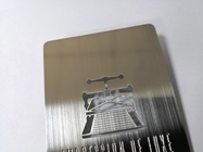 Kundenspezifischer Metallvisitenkarte-Laser-Schnitt graviertes goldenes silbernes gebürstet