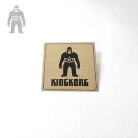 Bürsten-Effekt-Druck-Schwarz-Metall-Namensschilds für Handtaschen KingKong fertigten besonders an