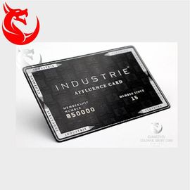 Hohe glatte schwarze Metallmattvisitenkarten, schwarze metallische Visitenkarten