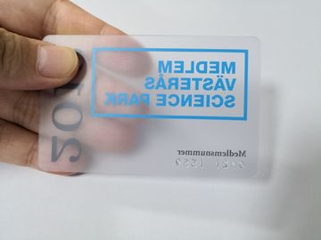 Matt transparente PVC-Visitenkarten nach Maß mit prägen Gold-/Silber-Zahl