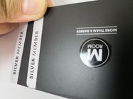 Silberne metallische PVC-Visitenkarten mit glattem kundengebundenem UVlogo