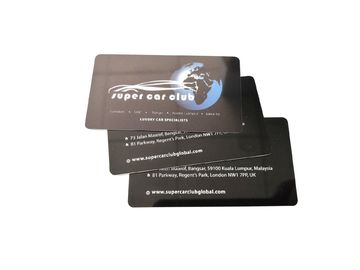Kundengebundene Form gestempelschnittene PVC-Visitenkarten mit farbenreicher unregelmäßiger Form des Drucken85x45mm