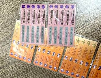 Kundenspezifischer Papierlottoschein-Kratzer-Karten-Druckglanz/Matt-Laminierung